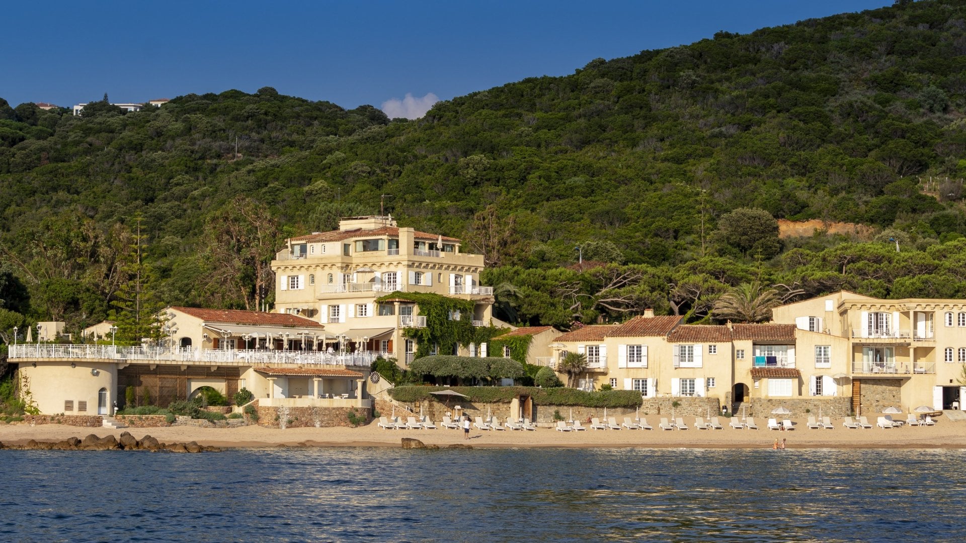 coffrets  cadeaux en corse - plage privée